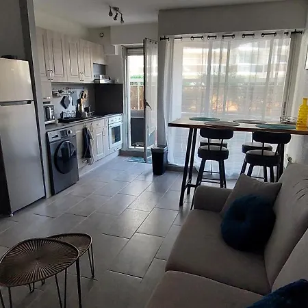 T2 Bord De Apartment